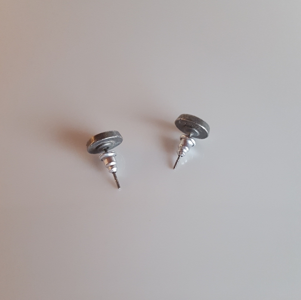 The Nightmare Before Christmas Stud Earrings and Ring - Picture 6 of 8